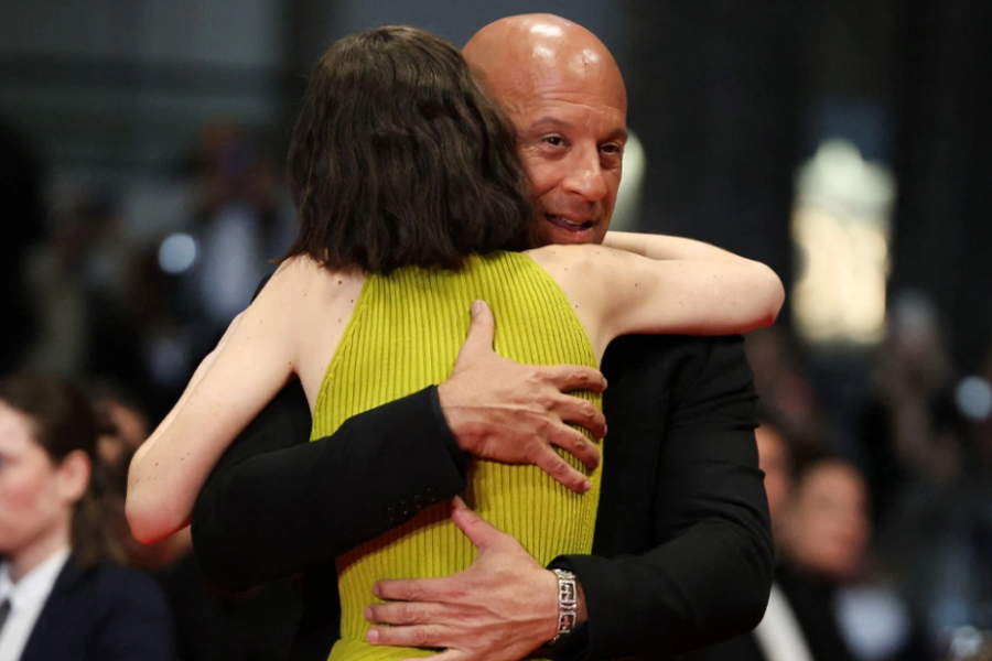 Emocione në Kanë, Vin Diesel kujton Paul Walker dhe përqafon vajzën e tij Meadow