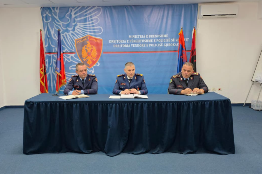 Hita me drejtuesit e policisë në Fier dhe Gjirokastër: Godisni kultivimin e kanabisit