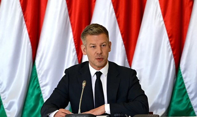 Kievi dhe Budapesti nisin bisedimet për të drejtat e pakicave hungareze në Ukrainë