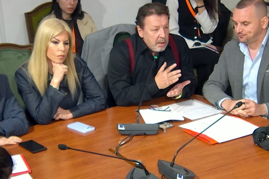 Artistët e Universitetit të Arteve kërkojnë njohjen e titujve akademikë: Rrezikohen fakultetet