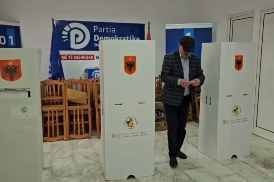 Korçë, përfundon numërimi i votave për kreun e PD-së, 392 anëtarë pro Sali Berishës