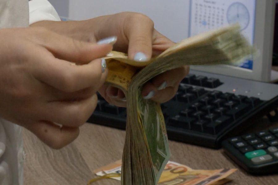 Faturat nuk paguhen në kohë, borxhet e qeverisë dhe bashkie rriten 1.1 mld lekë