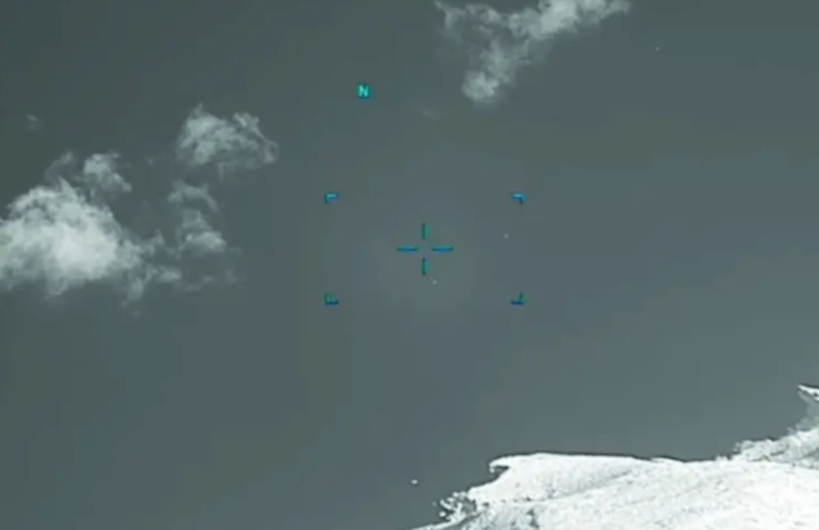 Pilotët ushtarakë amerikanë raportuan objekte misterioze me 800 km/orë mbi ujërat greke