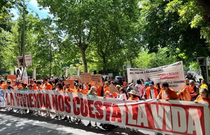 Mijëra protestues pushtojnë Madridin kundër rritjes së çmimeve të banesave dhe qirave