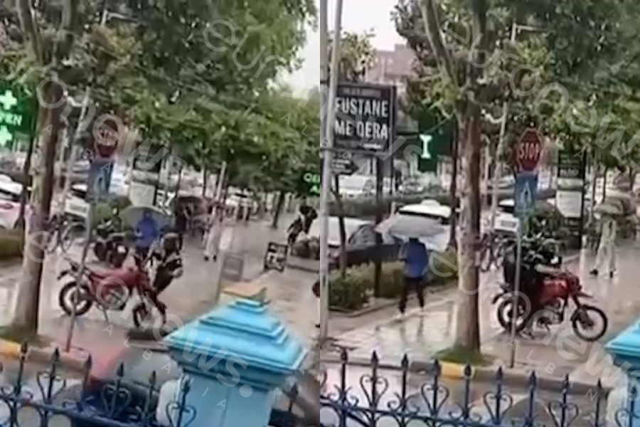 VIDEO/ Momenti kur grabitet argjendaria në Kamëz, 2 autorët dalin me çantën e mbushur me bizhuteri dhe armë në dorë