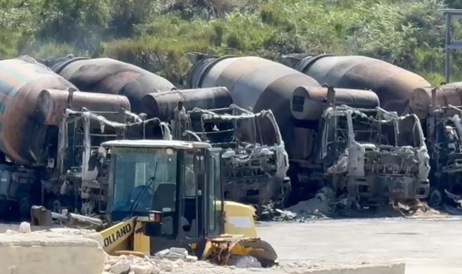 Detaje nga djegia e katër betoniereve në Vlorë, policia sekuestron kamerat e sigurisë