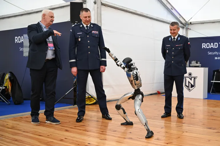 Çfarë domethënie kanë ushtarët robotë të Ukrainës për të ardhmen e luftës?