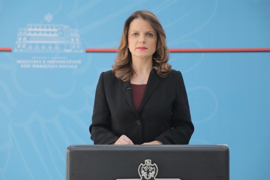 Terapia hormonale për personat transgjinorë, zv.ministrja Tomini sqaron: Udhëzuesi i referohet vetëm të rriturve