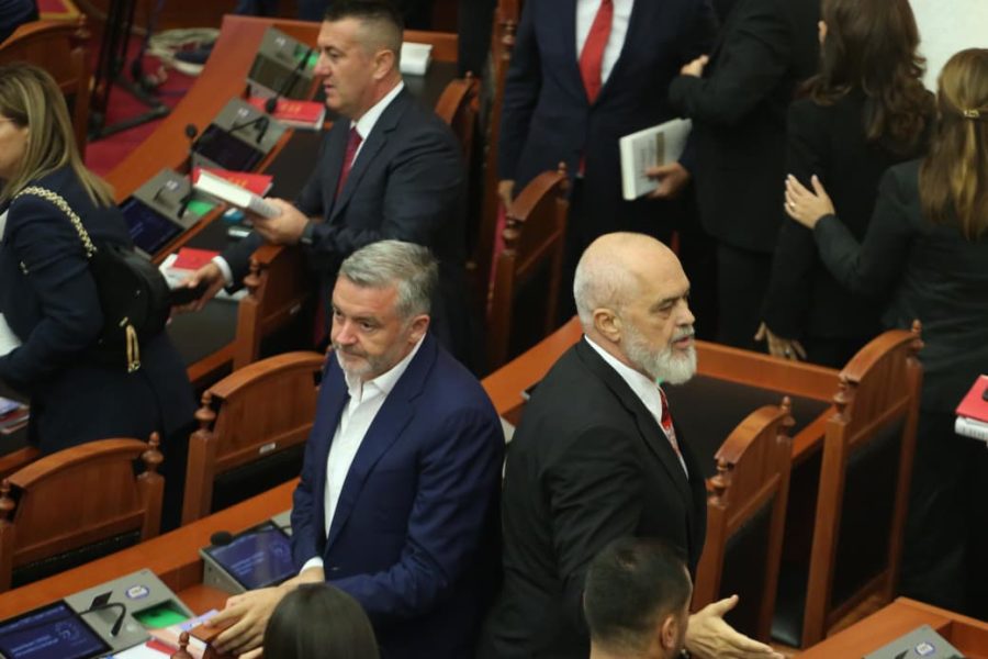Seanca në Kuvend, deputetët e opozitës kërkojnë Ramën në interpelancë