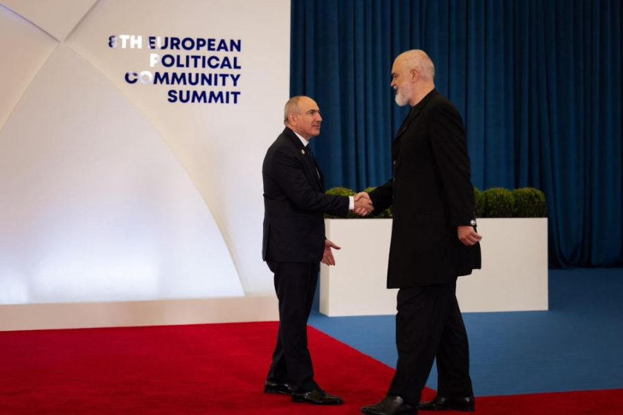 Rama në Armeni për Samitin e Komunitetit Politik Europian: BE duhet të ecë drejt bashkimit të plotë