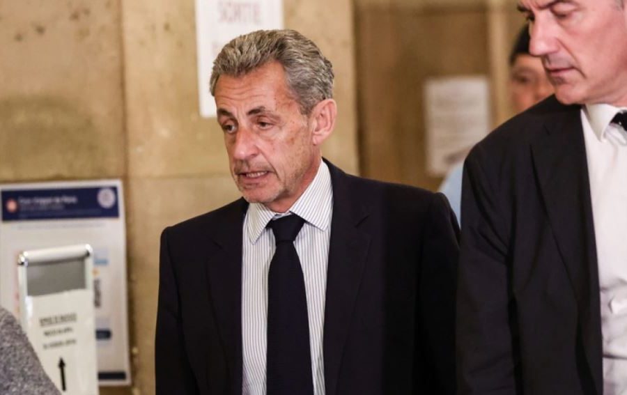 Prokuroria kërkon 7 vjet burg dhe 300 mijë euro gjobë për ish-presidentin francez Nikolas Sarkozy