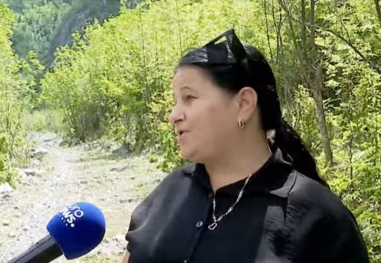 Nëna e Mirel Çokajt vajton për vdekjen e djalit: Ai nuk i kishte as 100 lekë borxh kujt! Zbardheni vdekjen e djalit tim, atë e zhdukën në mal…