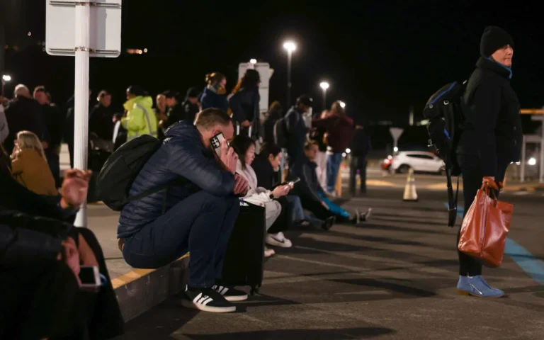 Zjarr në aeroportin e Wellingtonit në Zelandën e Re, evakuohen pasagjerët. Pezullohen fluturimet