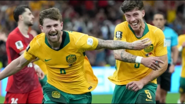 Australia triumfon ndaj Turqisë me dy gola në Vancouver dhe i bashkohet SHBA-së në krye të Grupit D