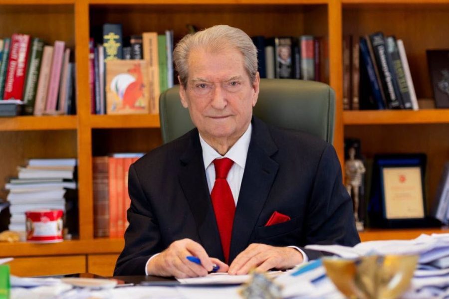 Akuzat për pronat në Divjakë, Berisha: Gënjeshtra, familja ime nuk ka pasur kurrë tokë atje