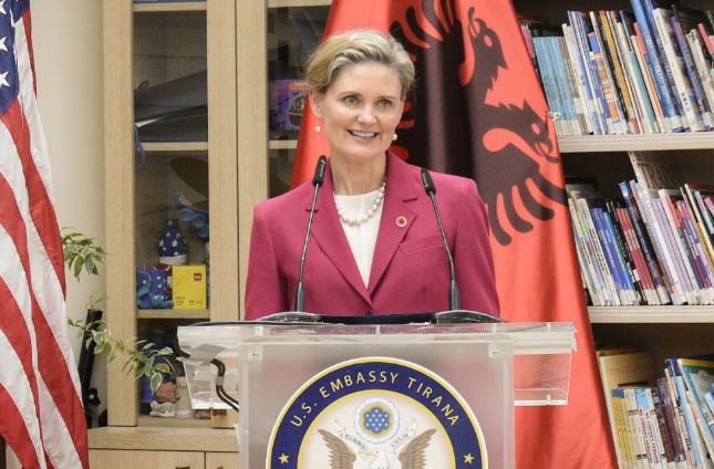 Prezantimi i IDH, VanHorn: Investitorët kanë nevojë për besim se rregullat janë të qarta. Fusha e lojës është e barabartë