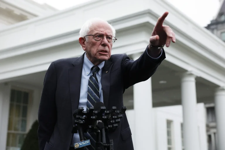 Protestat kundër projektit në Zvërnec, reagon senatori demokrat Bernie Sanders: Shikoni oligarkinë globale në Shqipëri