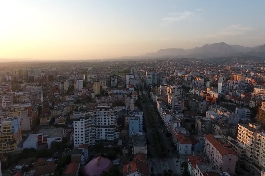 Numri i pronave të shitura ra me 35% në gjysmën e dytë të 2025
