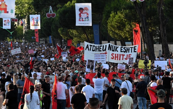 Protesta kundër projektit në Zvërnec në Suedi, thirrje për tubim në Stokholm
