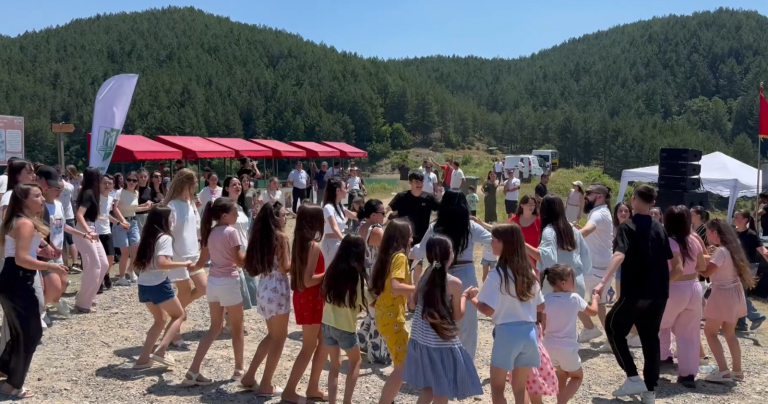 Katër liqene, natyrë dhe ushqime bio! Funari, perla e fshehur e Elbasanit që po tërheq turistë nga Shqipëria dhe Europa