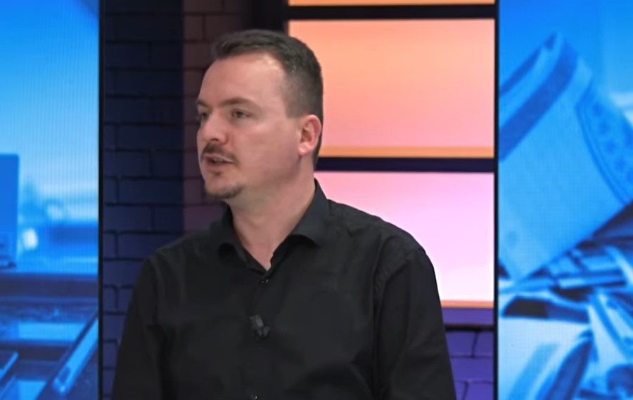 Vokshi: Protesta nuk shuhet me fillimin e Botërorit, tani duhet t’i drejtohen me kërkesa Parlamentit
