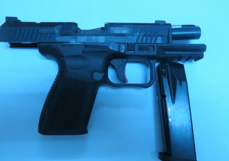 Të shtëna me armë në Ferizaj të Kosovës, shoqërohet në polici 23 vjeçari