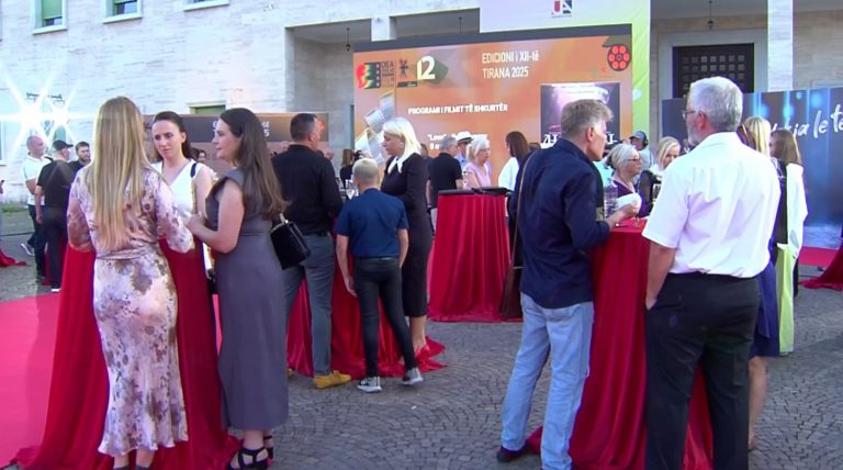 “Qiell i hapur, mendje të hapura, rikthehet DEA Open Air, 40 filma nga 25 vende në garë