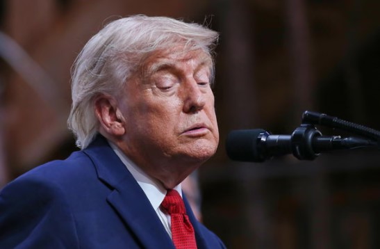 Krahasim me Hitlerin, Maon dhe Stalinin, presidenti Trump: Më duket mirë, por unë jam më i fuqishëm