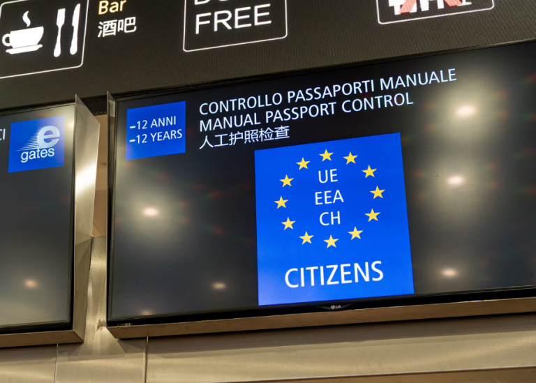 Aeroportet e Romës do të pezullojnë sistemin e ri EES gjatë verës për të shmangur fluksin e lartë të pasagjerëve