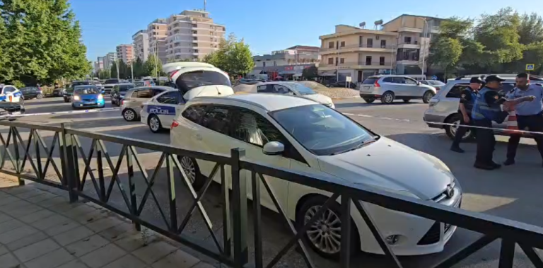 Plagoset 30-vjeçari në Vlorë, plumbi i hyn në këmbë dhe i del në anën tjetër