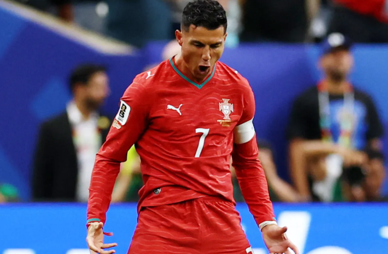 Ronaldo shkëlqen me dopietë dhe hyn në historinë e Botërorëve, Portugalia mund 5-0 Uzbekistanin