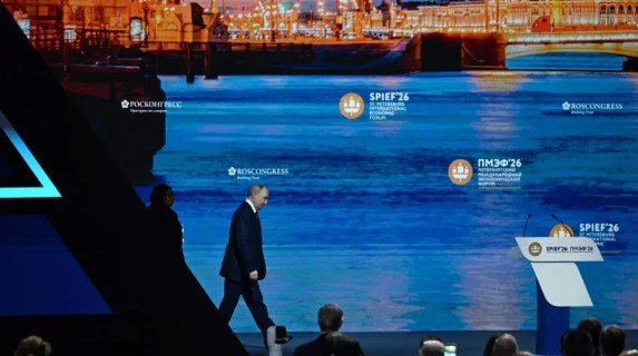 Paranoja e Putinit, frika nga spiunazhi përmes inteligjencës artificiale detyron Kremlinin të ashpërsojë masat e sigurisë