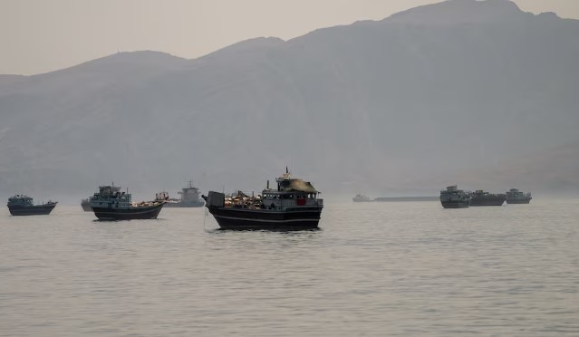 Forcat amerikane: Po monitorojmë Ngushticën e Hormuzit për t’u siguruar që ajo të mbetet e hapur