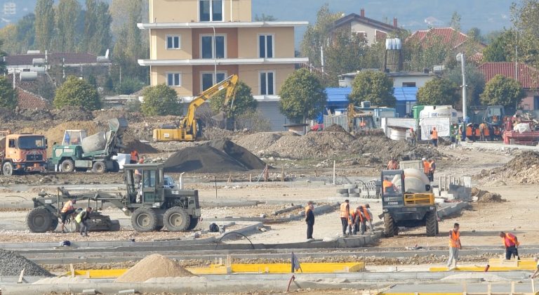 Rriten kostot në ndërtim, ndikimi më i madh nga pagat dhe nafta 
