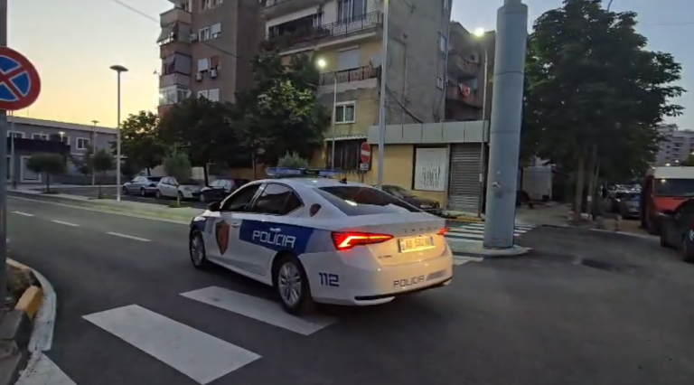 Operacion policor në Vlorë, ndalohen 5 persona të dyshuar për armëmbajtje pa leje