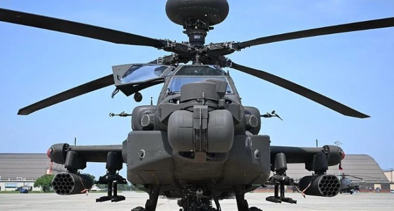 Sulmohet një avion amerikan në Ngushticën e Hormuzit, shpëtohen dy anëtarët e ekuipazhit