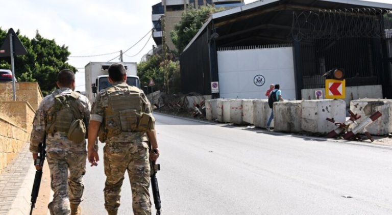 Të shtëna me armë pranë Ambasadës Amerikane në Bejrut, ndërhyn ushtria