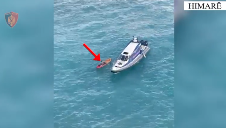Himarë, policia ndihmon 5 turistë të huaj në zonën e Gjirit të Filikurit. Shpëtohen në kohë