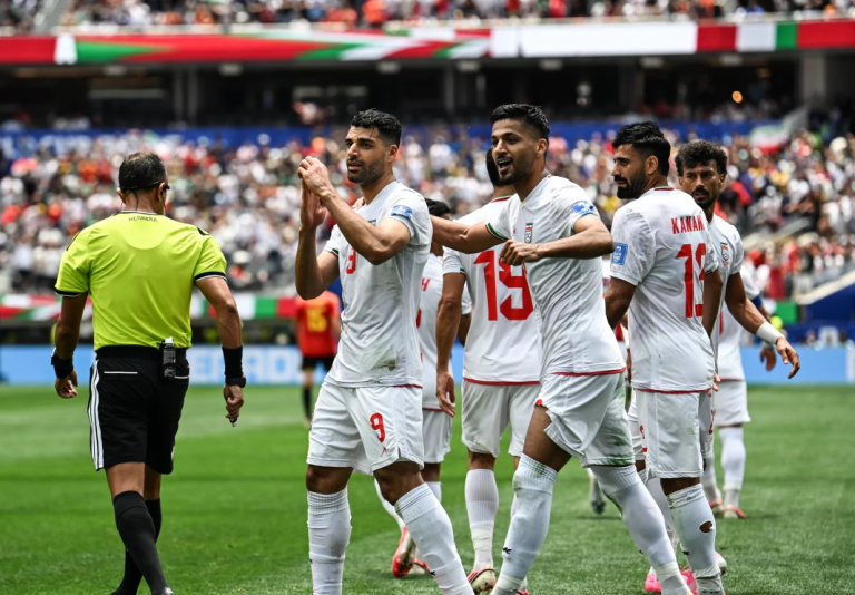 Ekipi iranian lë një shënim në dhomën e zhveshjes, zbulohet mesazhi