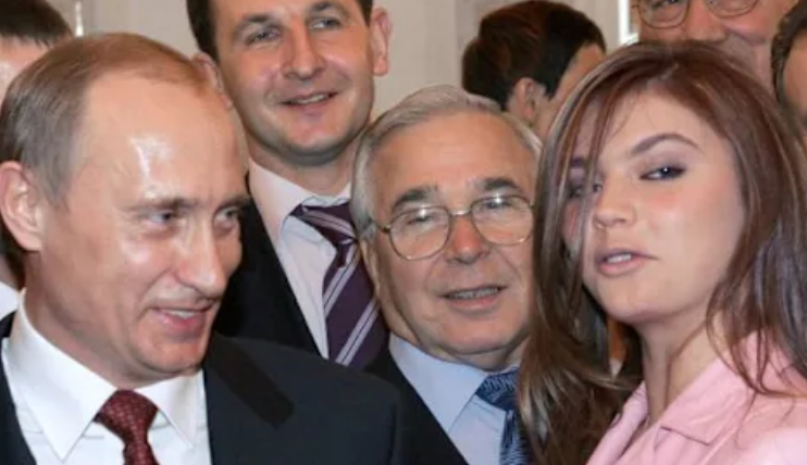 U helmua me kërpudha, gazetari që zbuloi lidhjen e dyshuar të Putinit gjendet i vdekur në mërgim