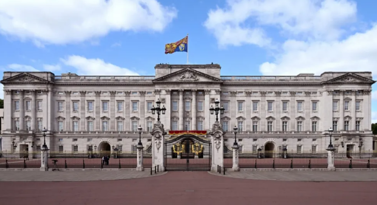Mbreti Charles dhe Mbretëresha Camilla nuk do të jetojnë në Pallatin Buckingham pas rinovimeve
