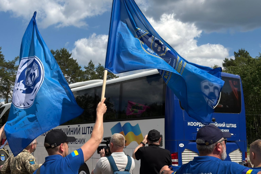 Rusia dhe Ukraina lirojnë 185 të burgosur lufte