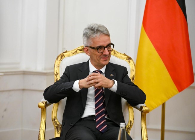 Zgjedhjet në Kosovë, ambasadori gjerman: Po vëzhgojmë procesin me 4 ekipe. Gjithçka, qetë dhe pa probleme
