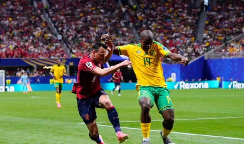 Çekia dhe Afrika e Jugut ndajnë pikët e para në Kupën e Botës, përfundon 1-1 ndeshja në Atlanta