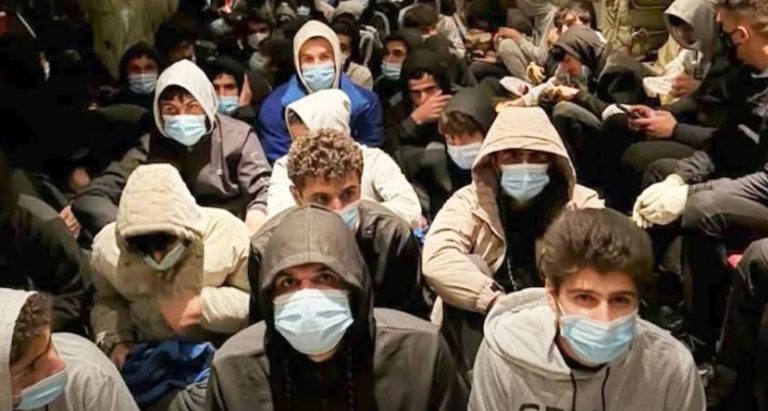 BBC: Mbi 300 emigrantë kurdë u rrëmbyen dhe u torturuan në Libi