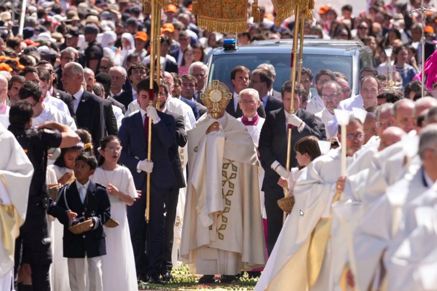 Mbi një milion njerëz i bashkohen Papa Leos në meshë në Madrid