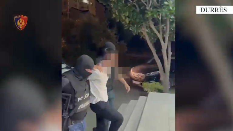 Shiste kokainë dhe heroinë në ambient e “PlayStation” ku punonte, arrestohet 20-vjeçari në Durrës