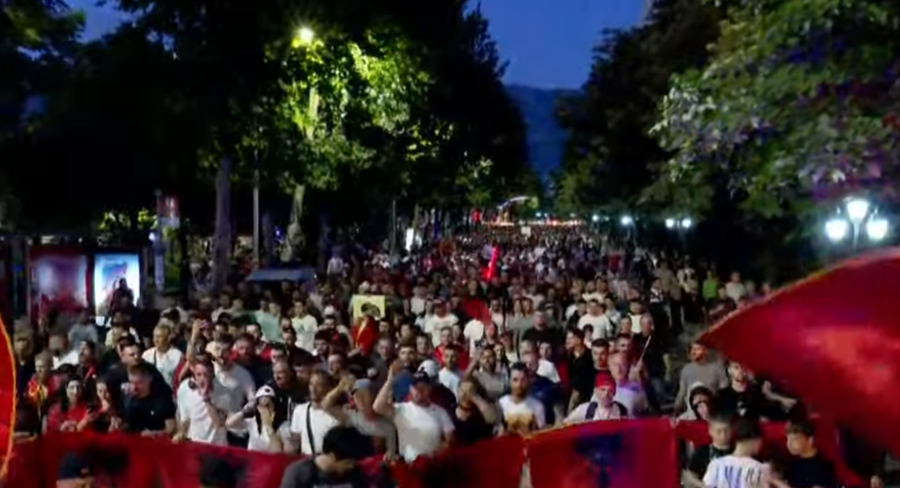 Pas fjalimeve para Kryeministrisë, protestuesit marshojnë në Unazën e Tiranës
