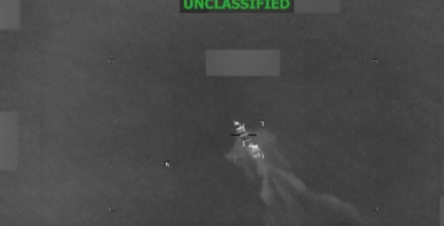 Ushtria amerikane sulmon një tjetër motoskaf të dyshuar me drogë në Oqeanin Paqësor, humbin jetën 2 persona (VIDEO)
