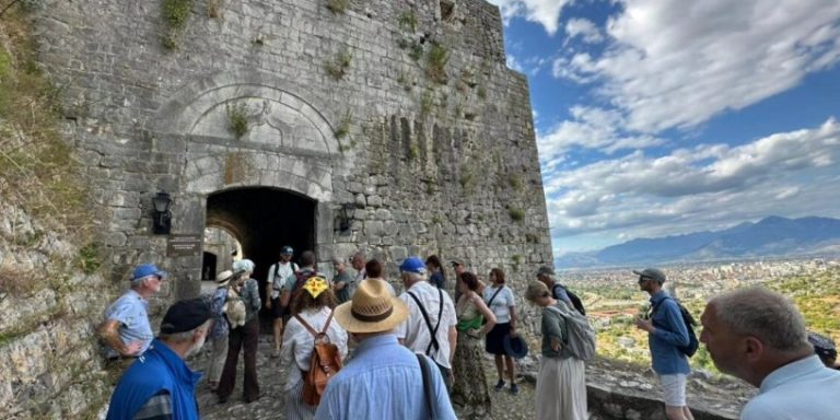 INSTAT: 1,5 milionë vizitorë në institucionet e trashëgimisë kulturore gjatë 2025-ës